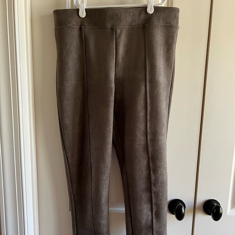 Andrew Marc Faux Suede Slacks - M - Olive color